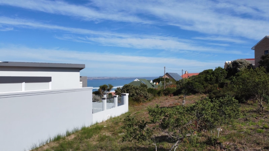  Bedroom Property for Sale in Reebok Western Cape